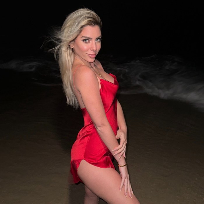 Adrianna Eves — public profile photo