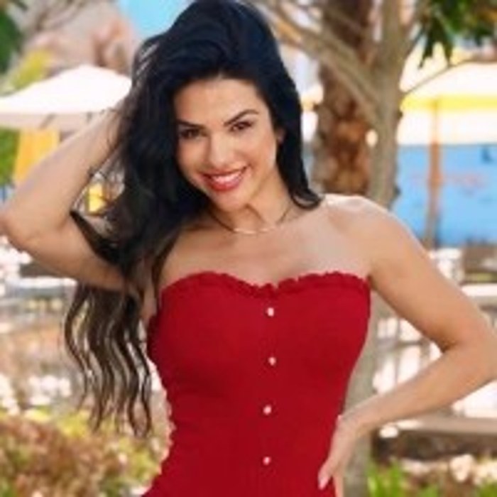 Bella Fox TV — public profile photo