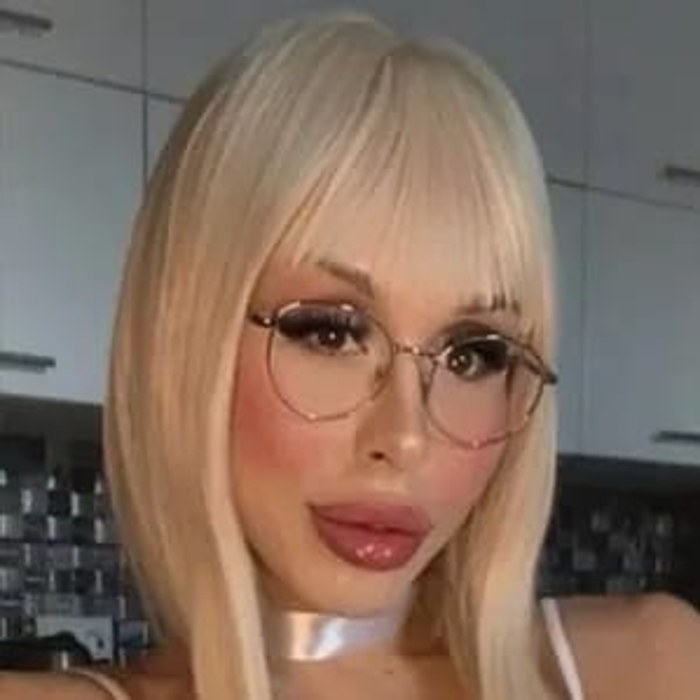 Dicksy Myers GIRL — public profile photo
