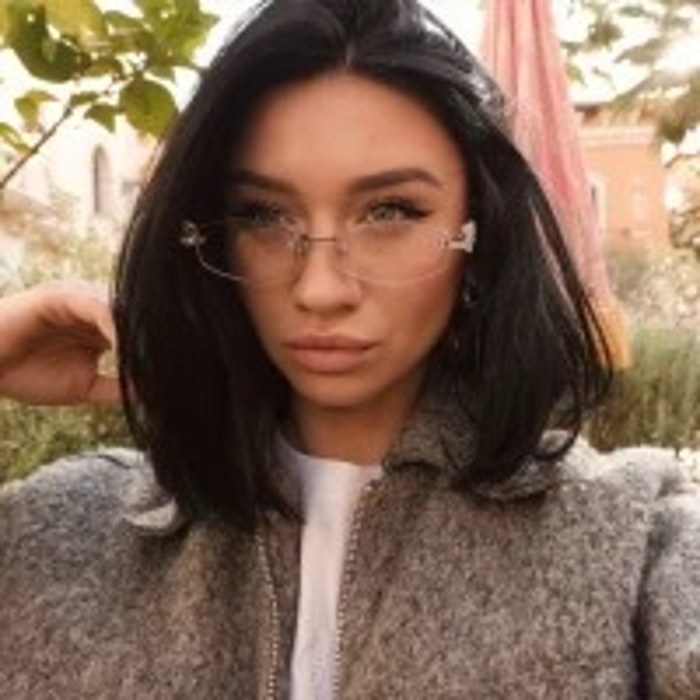 Kira Crash — public profile photo