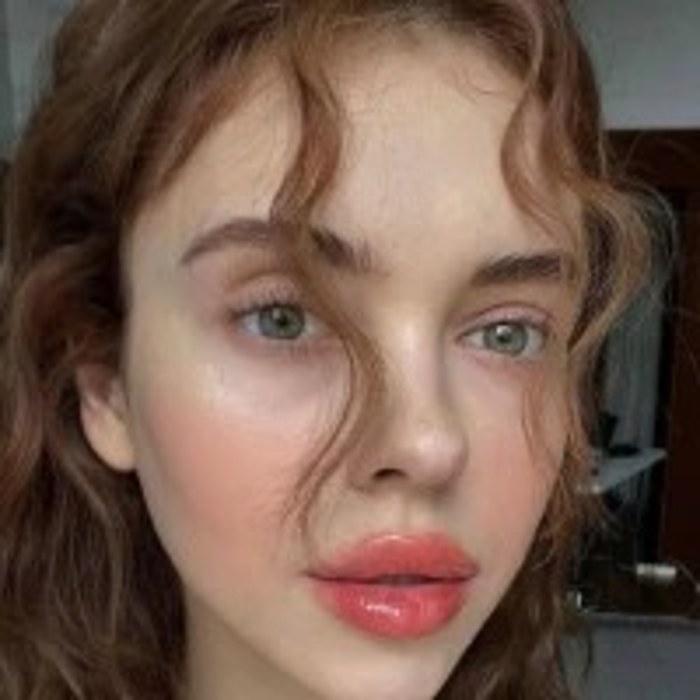 KiraKyox — public profile photo