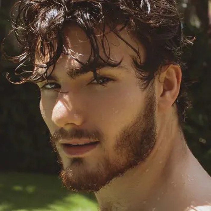 Levi Conely — public profile photo