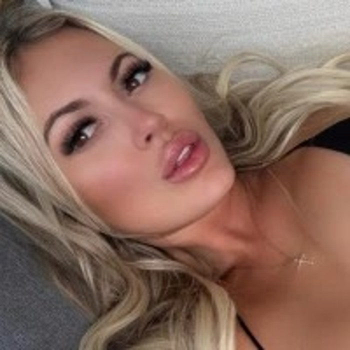 Mia Brookes — public profile photo