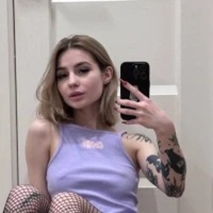 Sly Karina — public profile photo