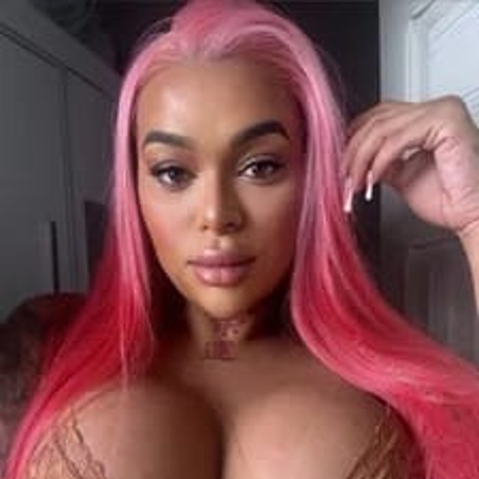 tscarlaamaral — public profile photo